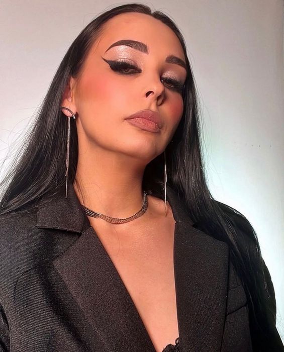 Девушки по вызову: Идеальный вечер на дому с максимальным комфортом